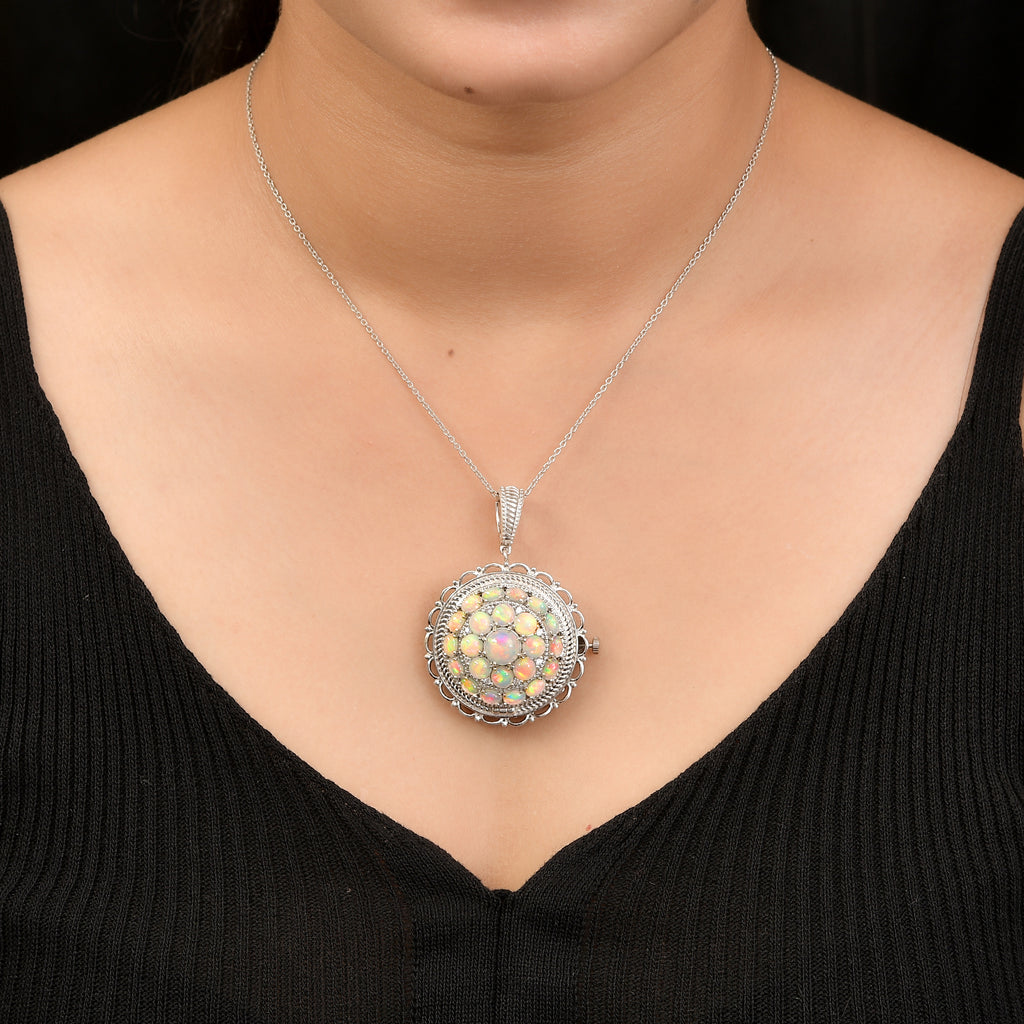 Natürlicher, äthiopischer Opal Anhänger-Uhr mit Kette, 50 cm, 925 Silber platiniert, ca. 5,87 ct