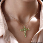 Peridot Kreuz-Anhänger mit Kette, 925 Silber vergoldet ca. 5,55 ct