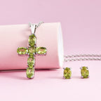 Natürlicher Peridot Kreuz-Anhänger und Ohrringe, Edelstahl ca. 3,94 ct