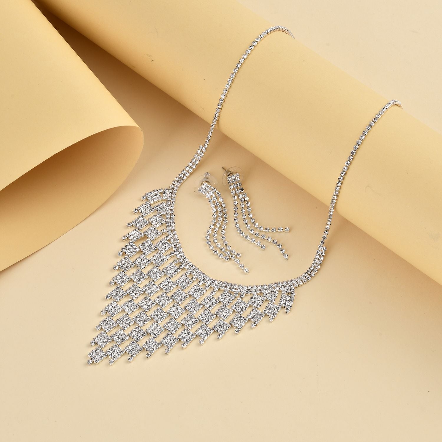 2er Set Weiße Kristall-Halskette mit Ohrringe im Schmuckset, Silberfarben