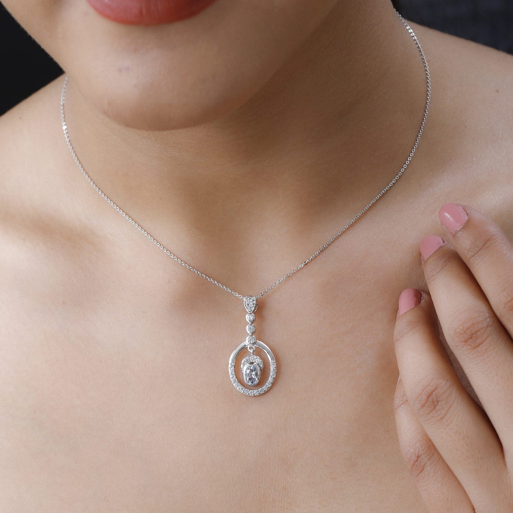 Espirito Santo Aquamarin und weißer Zirkon Anhänger mit Kette , 925 Silber platiniert ca. 1.31 ct