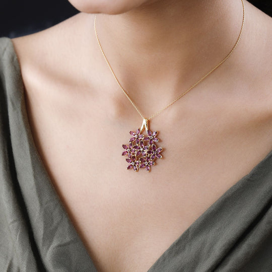 GP Italienische Garten Kollektion - Rhodolith Granat, Kanchanaburi Blauer Saphir Anhänger mit Kette, 925 Silber Gelbgold Vermeil, ca. 6.47 ct