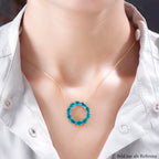 Capri-Blau Triplett Quarz-Anhänger mit Kette, 925 Silber vergoldet ca. 5,07 ct
