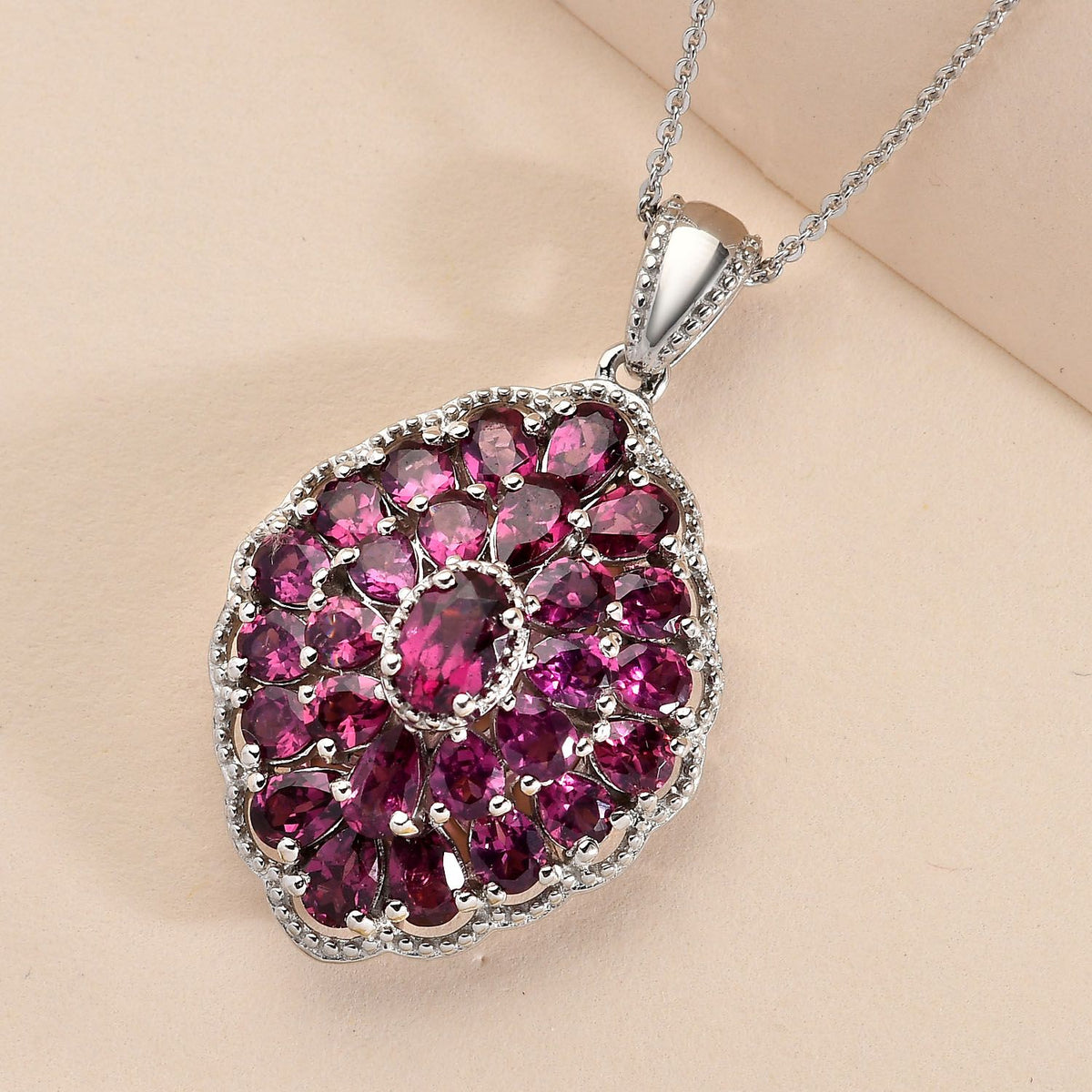 Rhodolith Granat Anhänger mit Kette, ca. 50 cm, 925 Silber platiniert ca. 5,62 ct