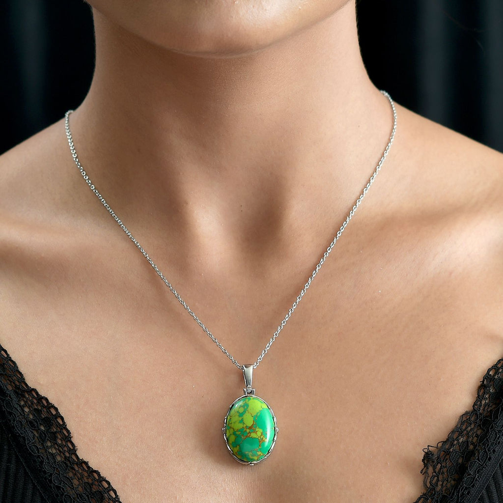 Grünes Türkis Anhänger mit Kette, Edelstahl ca. 25.92 ct