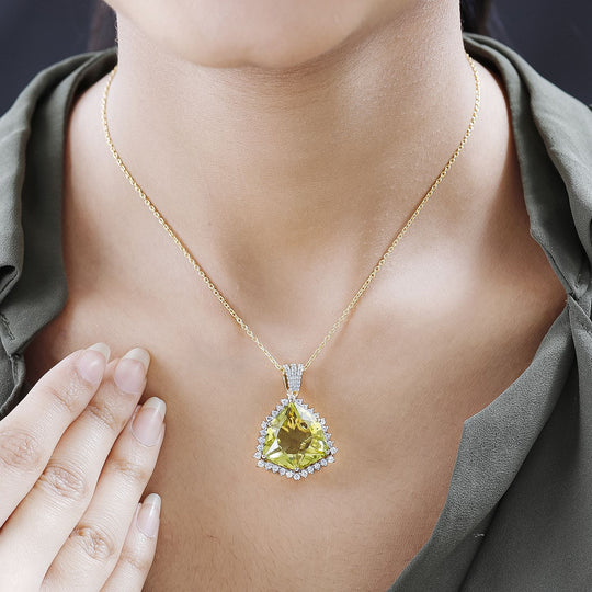AA Ouro Verde-Quarz, Weißer Zirkon Anhänger mit Kette, 925 Silber vergoldet, ca. 22.25 ct