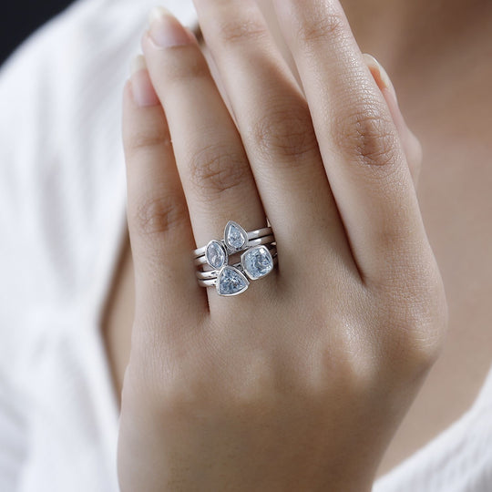 Himmelblauer Topas mehrreihiger Ring, 925 Silber platiniert ca. 2.79 ct