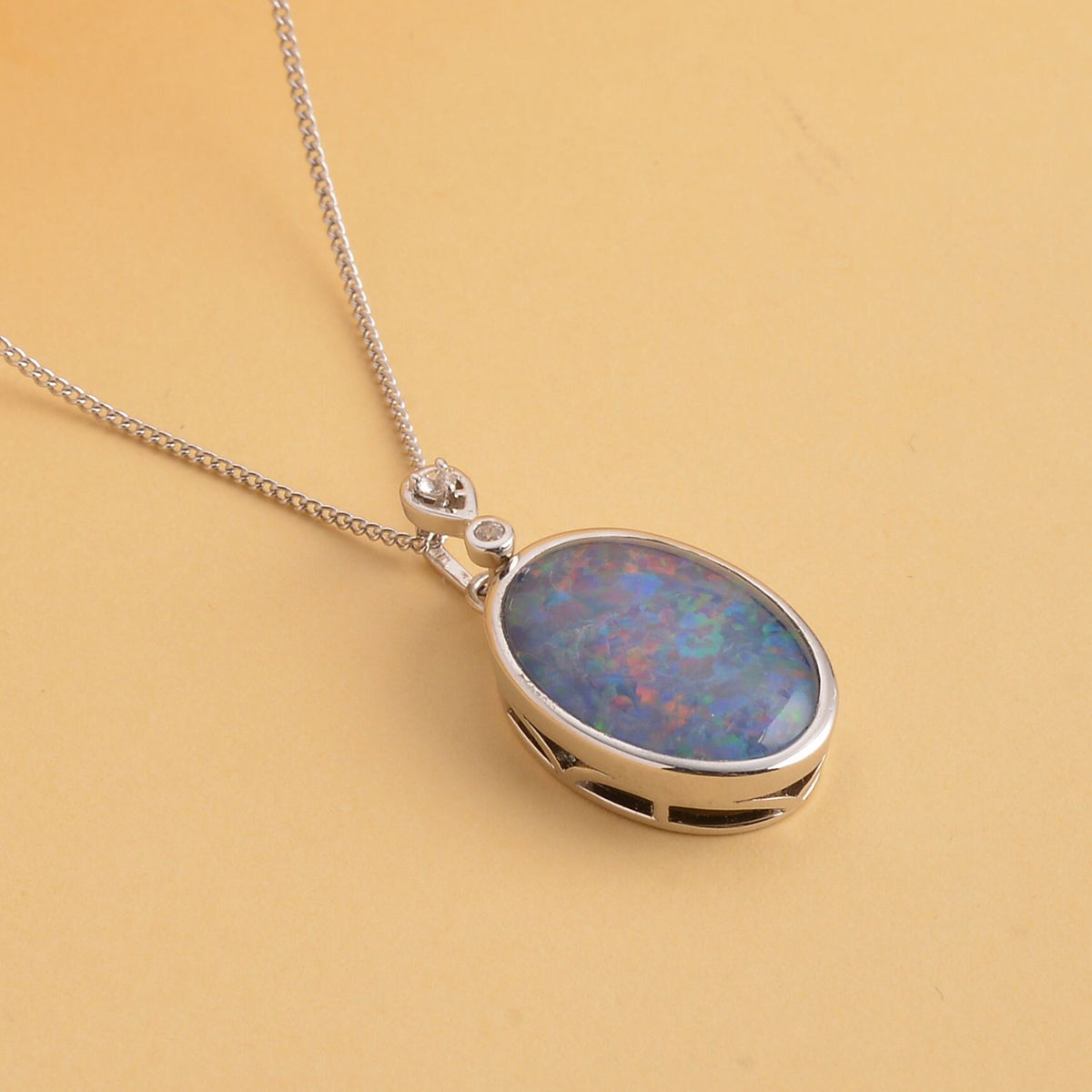 Boulder Opal Triplette und weißer Zirkon-Anhänger mit Kette, 925 Silber rhodiniert ca. 6.53 ct