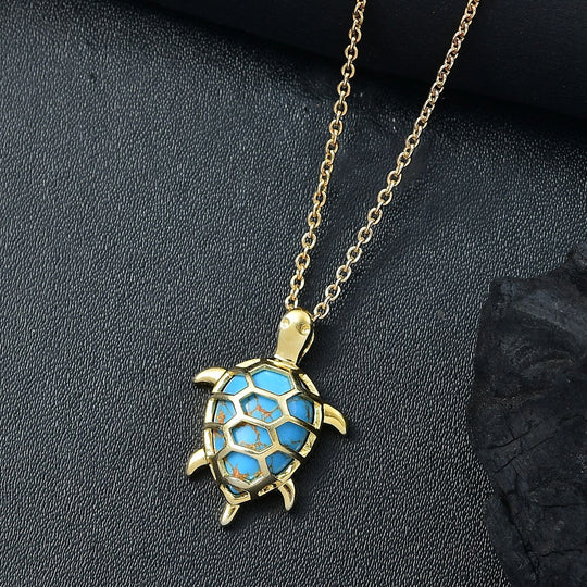 Blaues Türkis Schildkröte Anhänger mit Kette, Gelbes Messing, ca. 5.85 ct