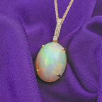 AAA Natürlicher, äthiopischer Welo Opal, Weißer Diamant AGI zertifiziert und geprüft Anhänger mit Kette ca. 45 cm, 417 Gelb Gold ca. 6.96 ct