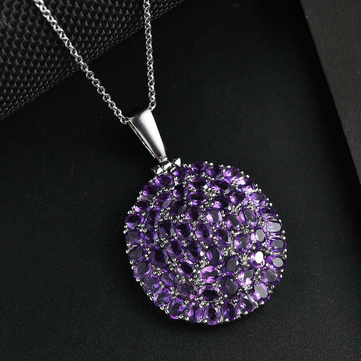 Afrikanischer Amethyst Anhänger mit Kette, Edelstahl ca. 9.44 ct