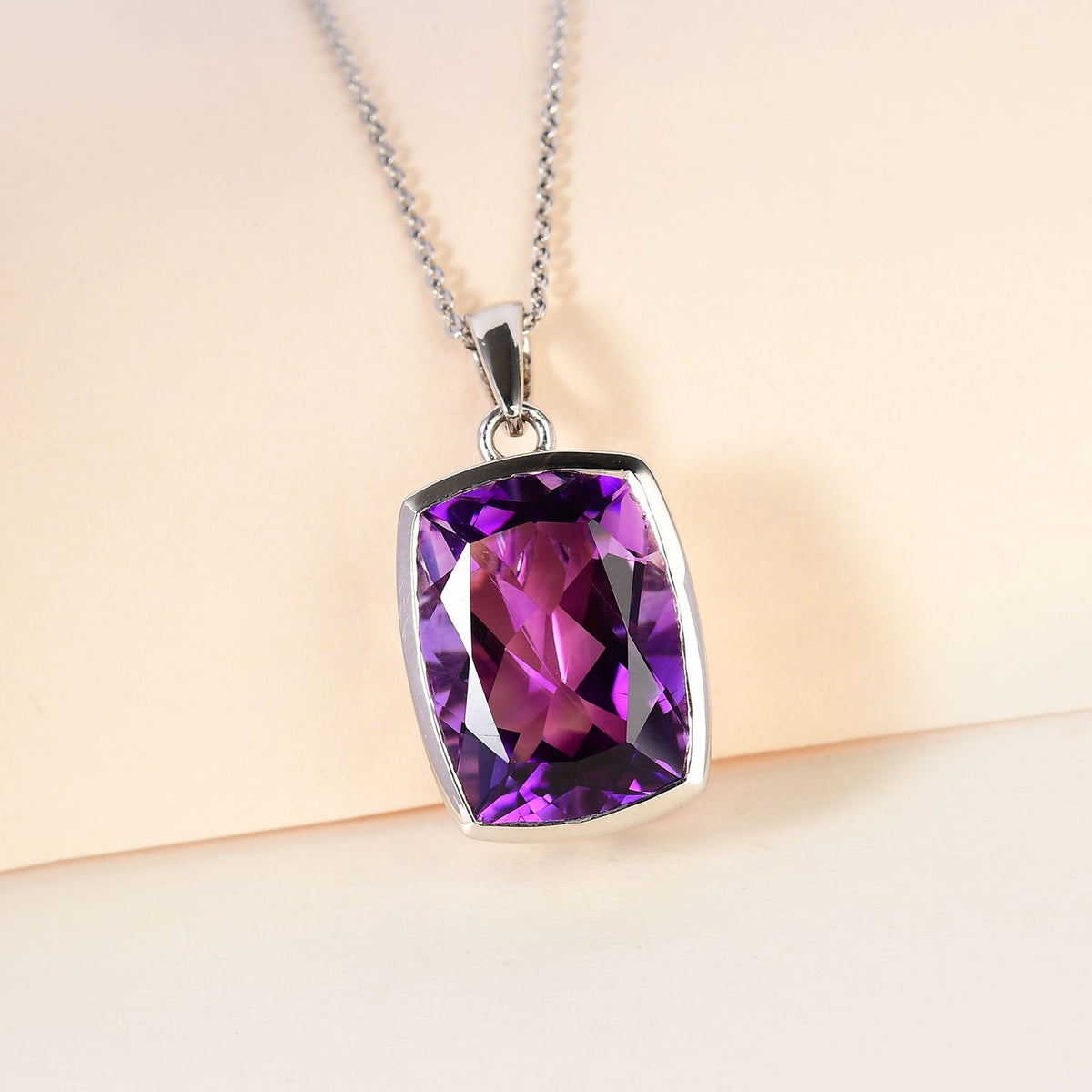 Natürlicher, marokkanischer Amethyst-Anhänger mit Kette, 925 Silber platiniert ca. 10.70 ct