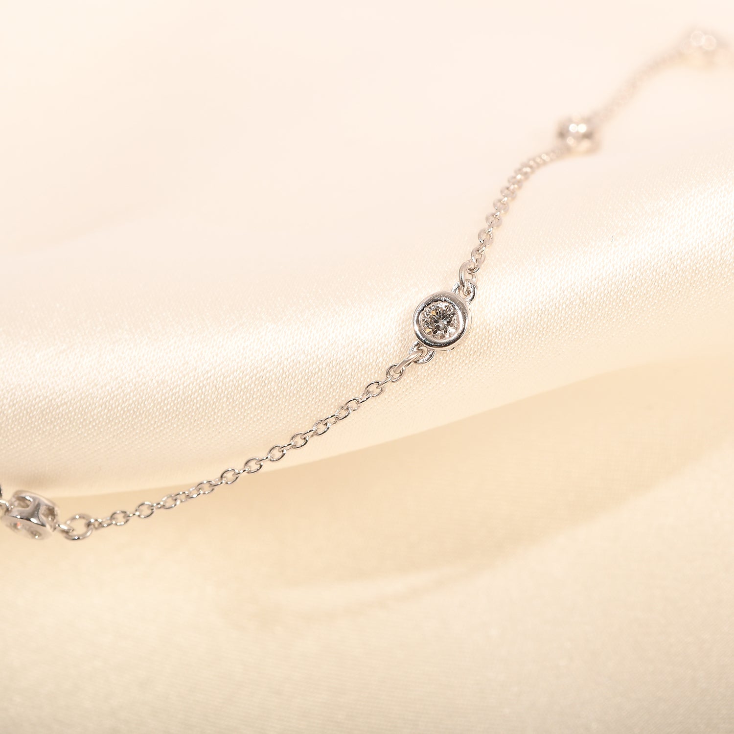 Luxuriant Diamond Trio: Labor Diamant Anhänger mit 50cm Kette Armband & Ohrringe 925 Silber platiniert