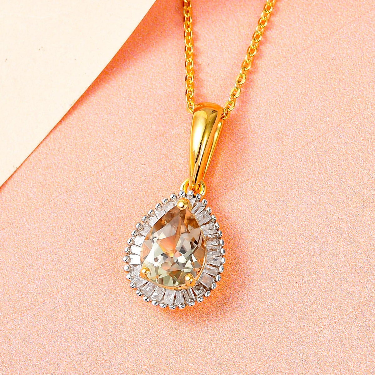 AAA Turkizit und weißer Diamant-Anhänger mit Kette, 925 Silber Gelbgold Vermeil ca. 1.32 ct