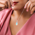 Natürlicher, äthiopischer Welo Opal Anhänger mit Kette, 925 Silber platiniert ca. 2.71 ct