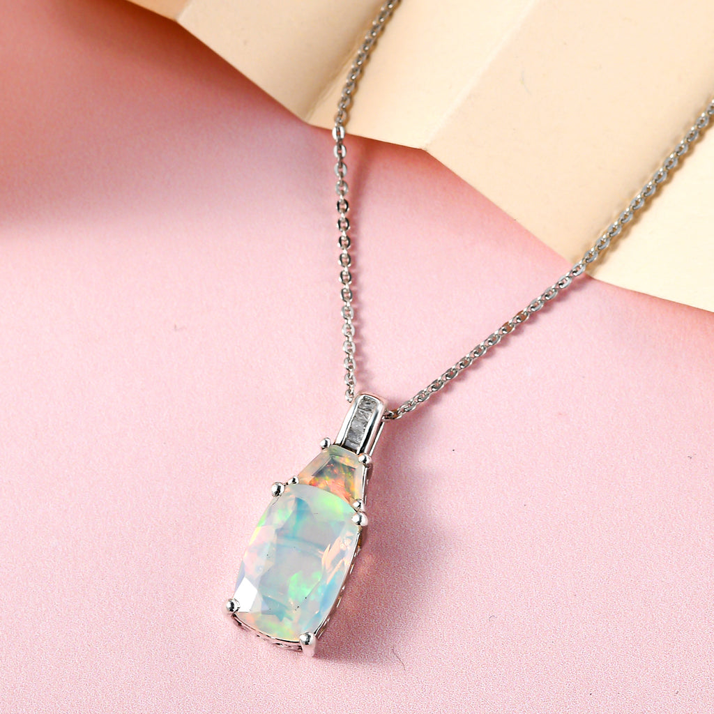 Natürlicher, äthiopischer Welo Opal Anhänger mit Kette, 925 Silber platiniert ca. 2.71 ct