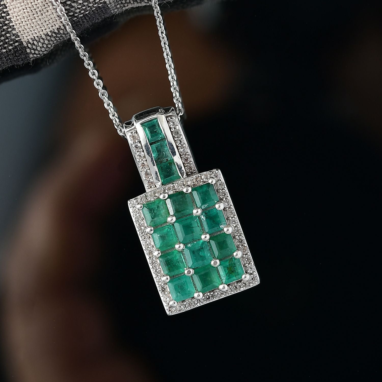 D'joy AA Smaragd Anhänger mit Kette ca. 50 cm, 925 Silber rhodiniert ca. 2.56 ct