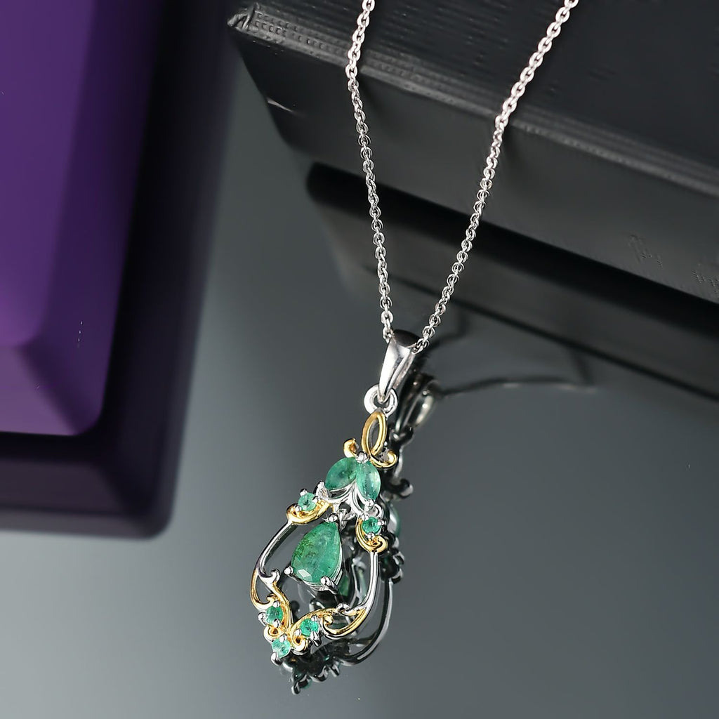 Timeless Regal - D joy Kagem Sambischer Smaragd, Smaragd Anhänger mit Kette, 925 Silber rhodiniert, 925 Silber Rhodiniert und 750 Gelbgold Vermeil ca. 0,64 ct.