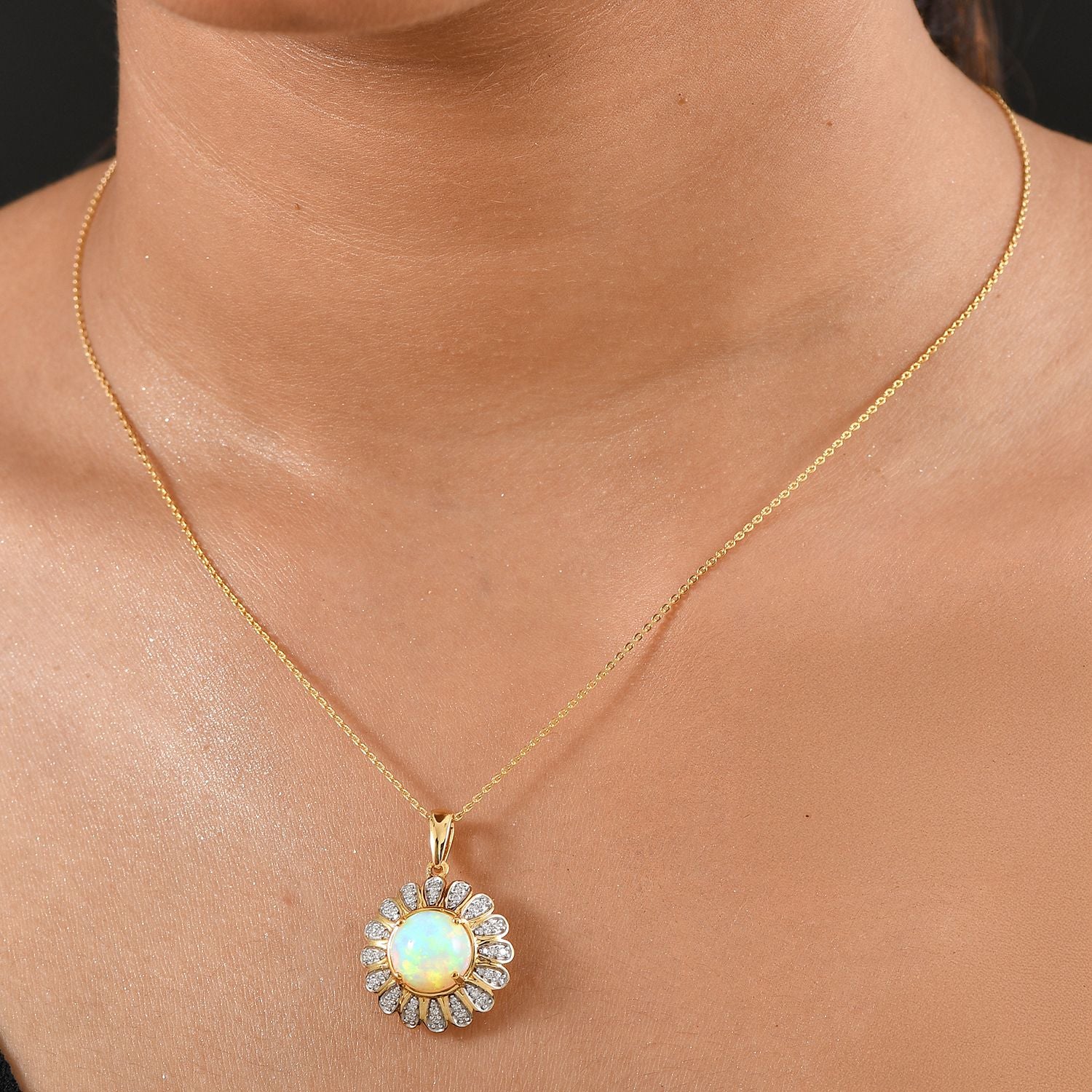 D'Joy AA Natürlicher, äthiopischer Welo Opal, Moissanit Schmuckset ca. 50 cm 925 Silber 750 Gelbgold Vermeil ca. 3.15 ct