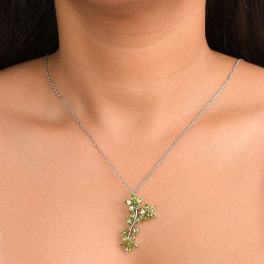 Natürlicher Peridot Anhänger mit Kette, ca. 50 cm 316L Edelstahl ca. 5.24 ct