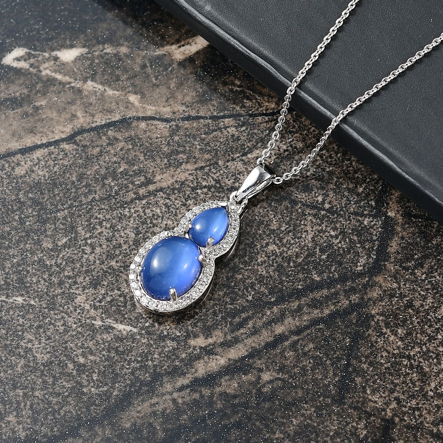 D'Joy Aurora Mondstein Anhänger mit Kette, ca. 50 cm 925 Silber rhodiniert ca. 4.22 ct
