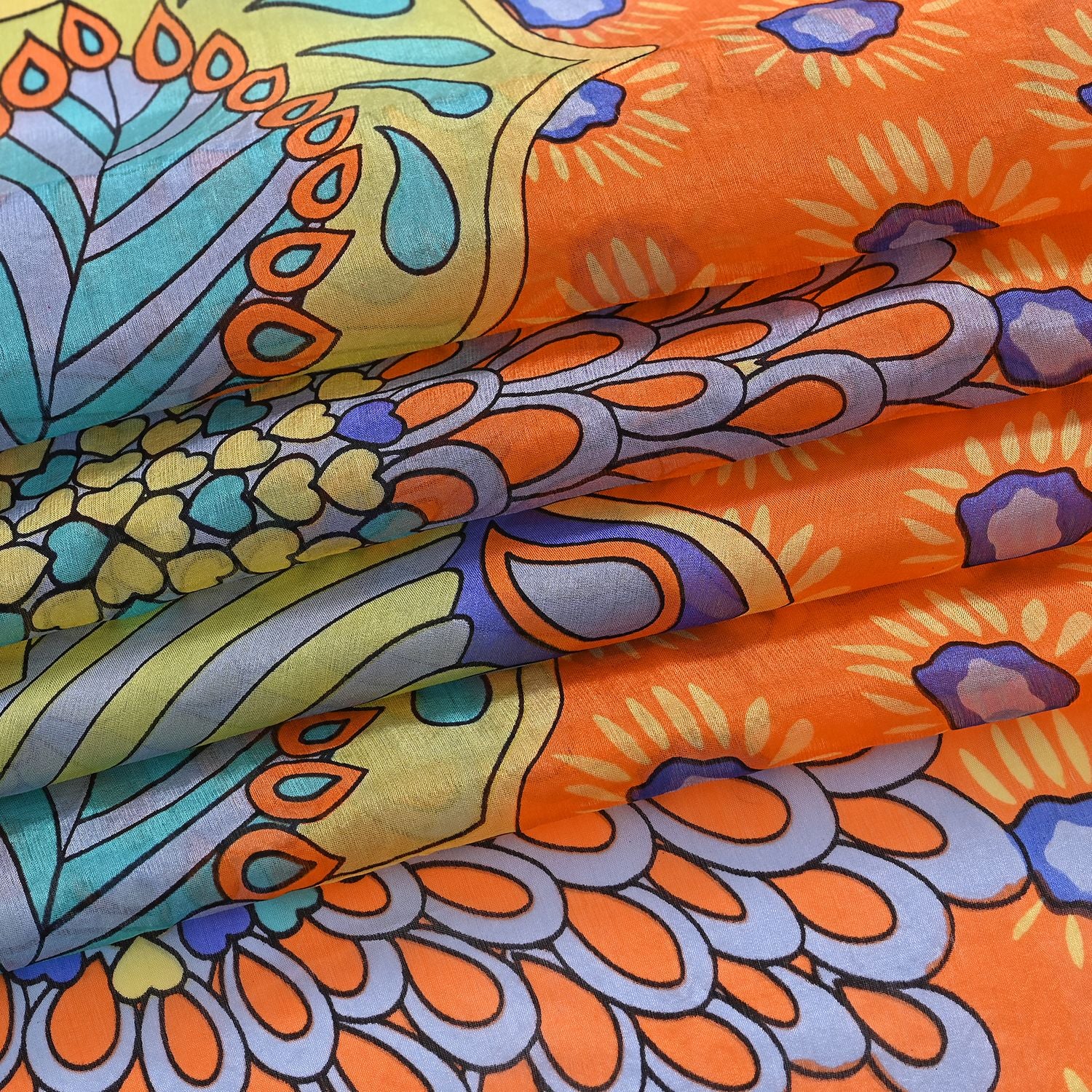 LA MAREY Signature - Seiden-Foulard aus 100% Maulbeerseide und Schmetterling-Seidenbrokat-Brosche, 110x110 cm, Safranorange