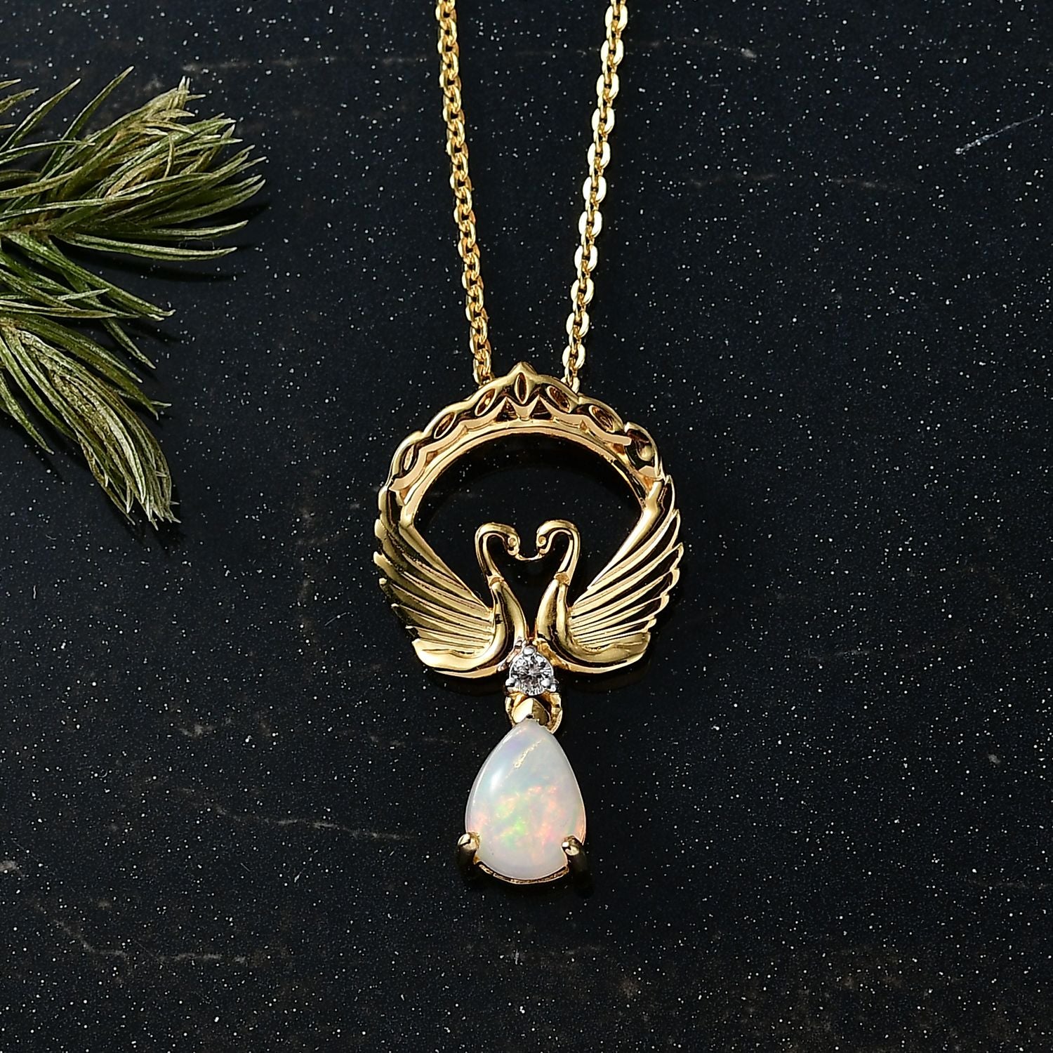 D'Joy AA Natürlicher, äthiopischer Welo Opal, Weißer Zirkon Schmuckset ca. 50 cm 925 Silber 750 Gelb Vergoldet ca. 0.55 ct