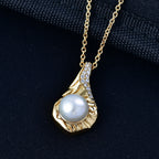 EVER TRUE Süßwasser Perle (9-9.5 mm), Weißer Zirkon Anhänger, goldfarbenes nickelfreies Messing, 316L Edelstahlkette 50 cm
