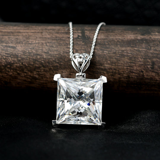 D'Joy Moissanit Anhänger mit Kette, ca. 50 cm 925 Silber rhodiniert ca. 31.54 ct
