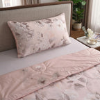 SERENITY NIGHT High-Tech Cooling-Steppdecken-Set mit edler, temperaturregulierender Maulbeeren-Seiden-Füllung und MOP Knöpfe, 135x200 - 40x80 cm, Rosa