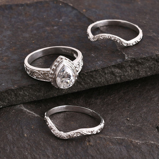 D'Joy Royal Bali Tropfenschliff Moissanit Ringe und Anhänger in 925 Silber