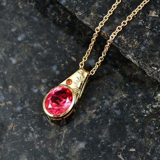 EVER TRUE Sunset Quarz Triplette, Salamanca Feueropal Anhänger, goldfarbenes nickelfreies Messing, 316L Edelstahlkette 50 cm ca. 2.91 ct