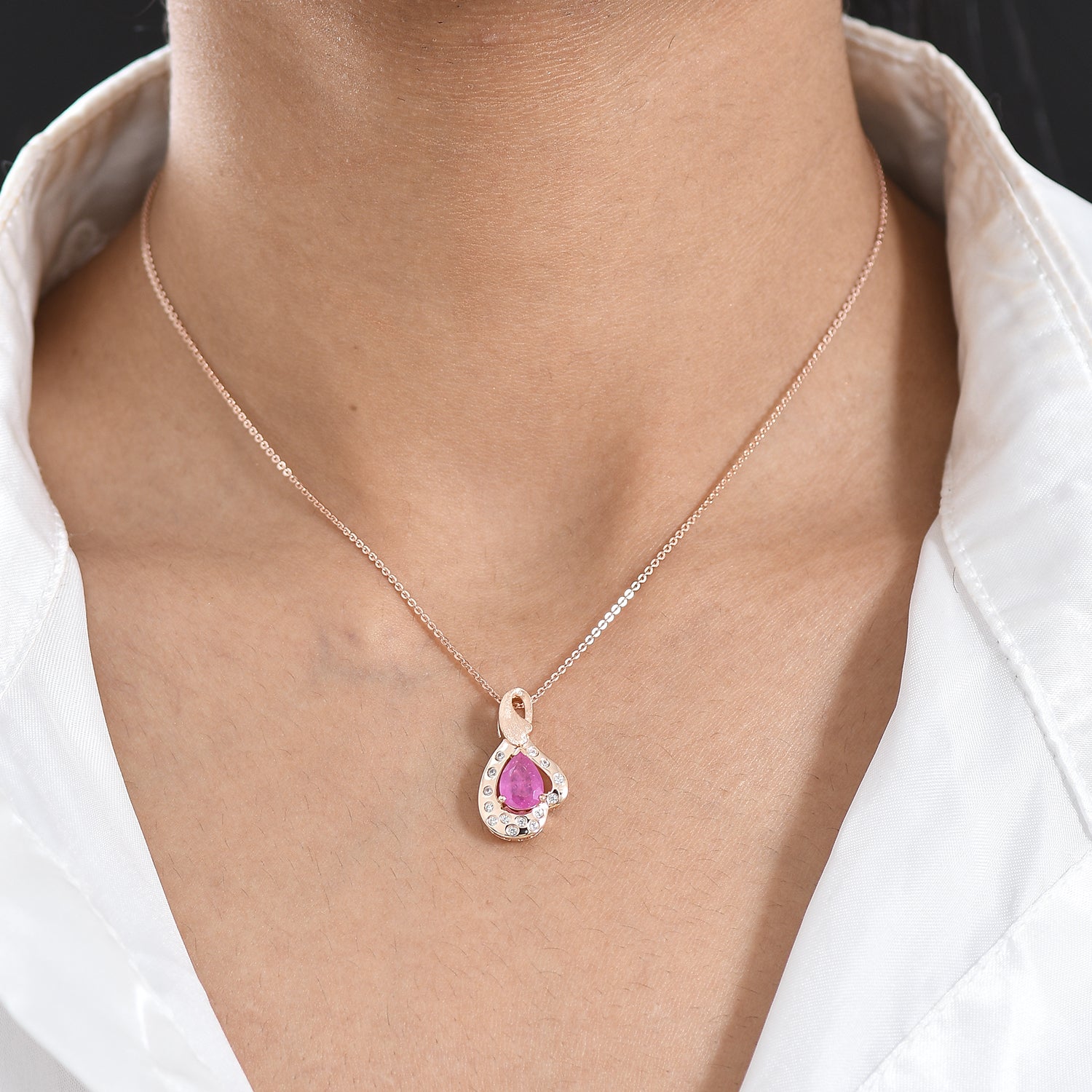 D'Joy Ilakaka Rosa Saphir (Fissure gefüllt), Weißer Zirkon Schmuckset ca. 50 cm 925 Silber 750 Roségold vermeil ca. 1.85 ct