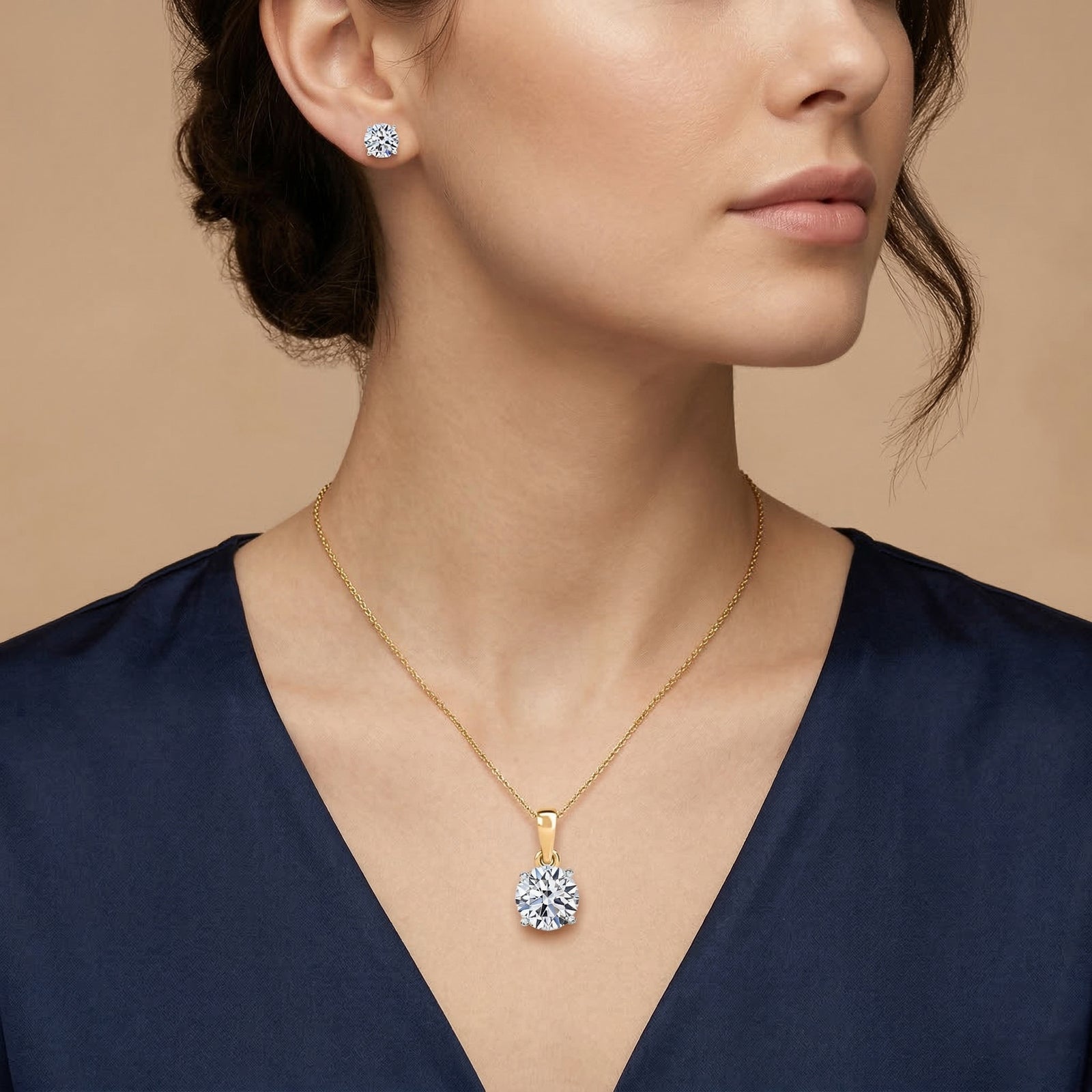 LUXURIANT DIAMOND- SGL zertifizierter VS-EF Labor Diamant Anhänger und Ohrringe in 375 Gelbgold
