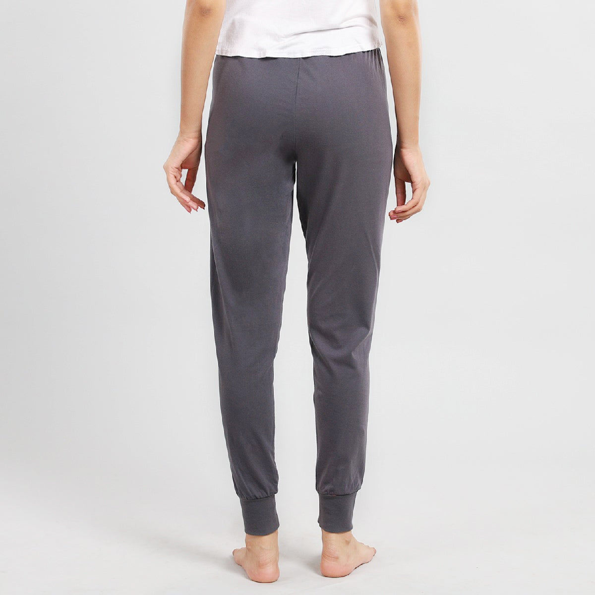 Elastische, eng anliegende Damenhose, Größe L, Grau