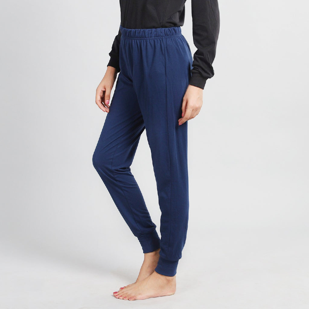 Elastische, eng anliegende Damenhose, Größe L, Grau