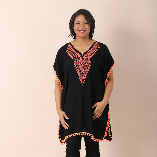 JOVIE bestickter Kaftan mit Quasten, 100% Viskose, Größe: 88x78cm, schwarz mit gelber Stickerei