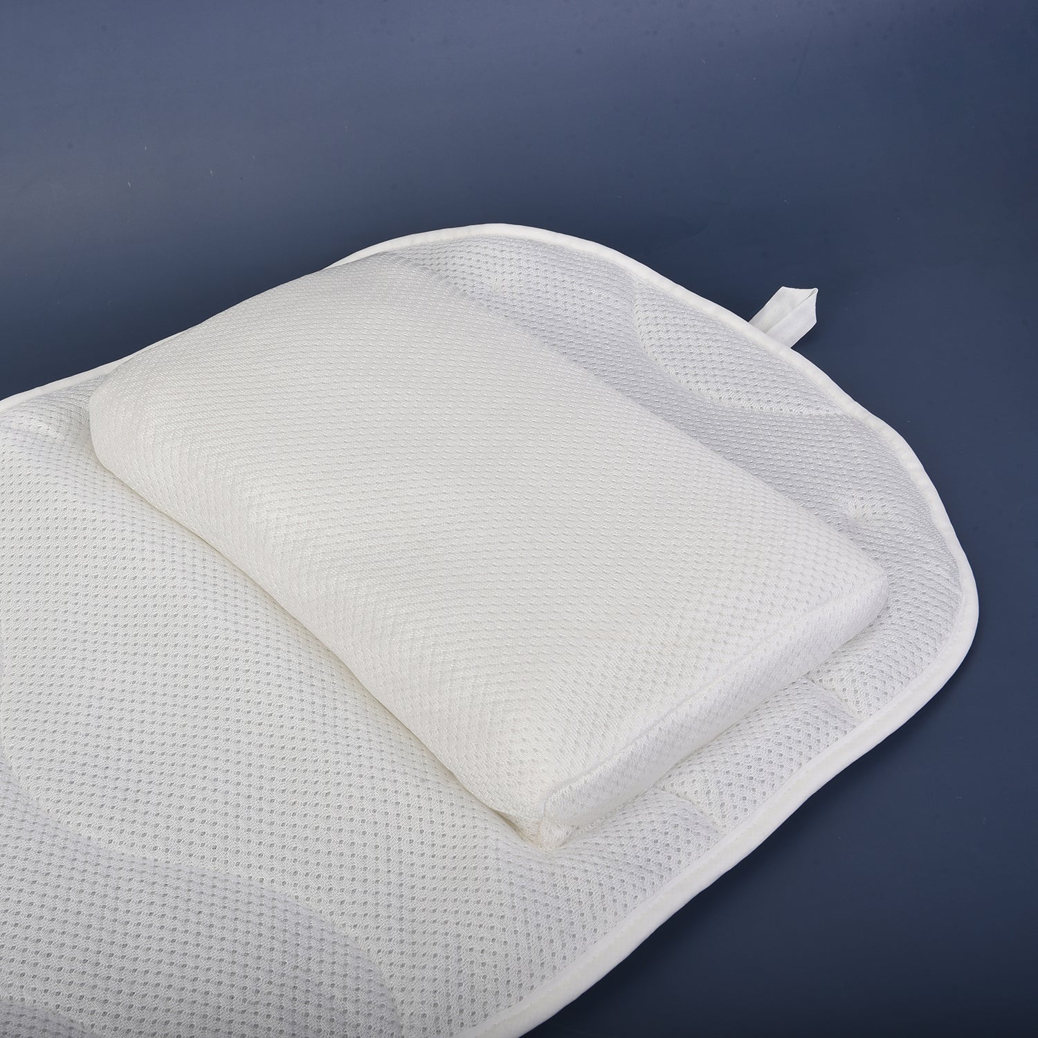 Rutschfeste Ganzkörper-Badewannen-Matte mit Kissen, Größe 119x53 cm, Weiß