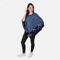 TAMSY: Poncho mit Pailletten-Bordüre, Einheitsgröße, Dunkelblau 
