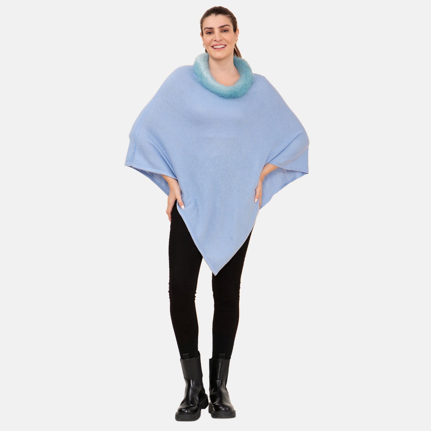 LA MAREY - Kaschmir Poncho mit Kunstfell Bordüre, Hellblau