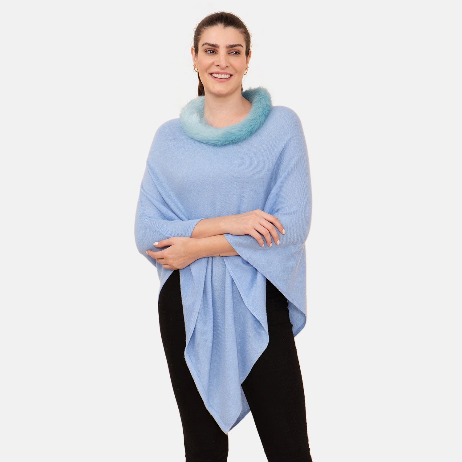 LA MAREY - Kaschmir Poncho mit Kunstfell Bordüre, Hellblau