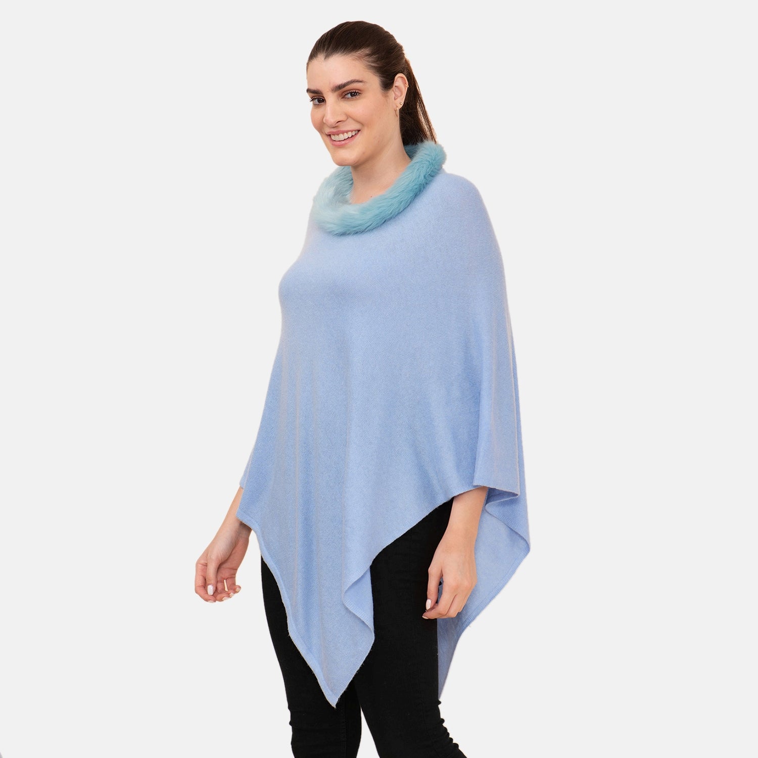 LA MAREY - Kaschmir Poncho mit Kunstfell Bordüre, Hellblau