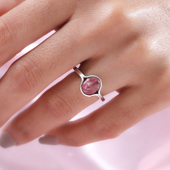 Norwegischer Thulit-Ring, 925 Silber platiniert ca. 2.25 ct