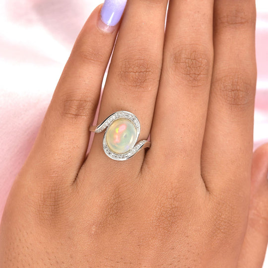Natürlicher, äthiopischer Welo Opal und weißer Zirkon-Ring, 925 Silber platiniert ca. 2.22 ct