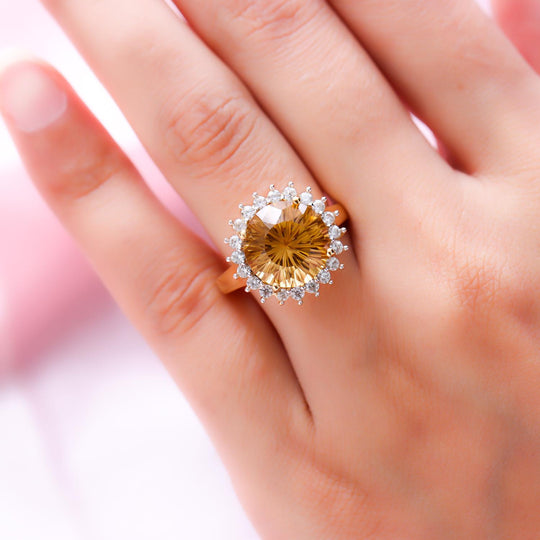 Hanabi Schliff - Citrin und weißer Zirkon-Ring, 925 Silber Gelbgold Vermeil ca. 7.72 ct