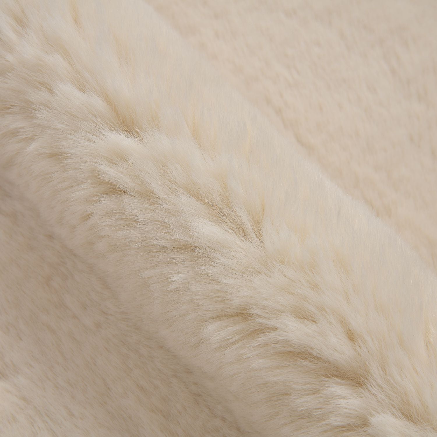 Luxury Edition: Supersoft Kunstfell Teppich, 100x180 cm, 1200 GSM, Elfenbein