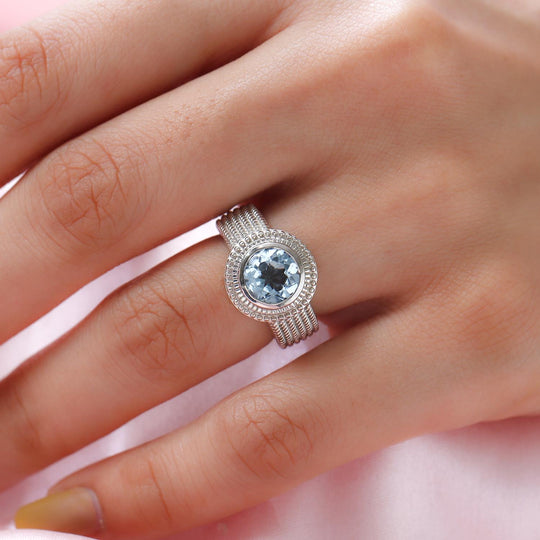 Himmelblauer Topas-Ring, reines Messing platiniert ca. 2,32 ct