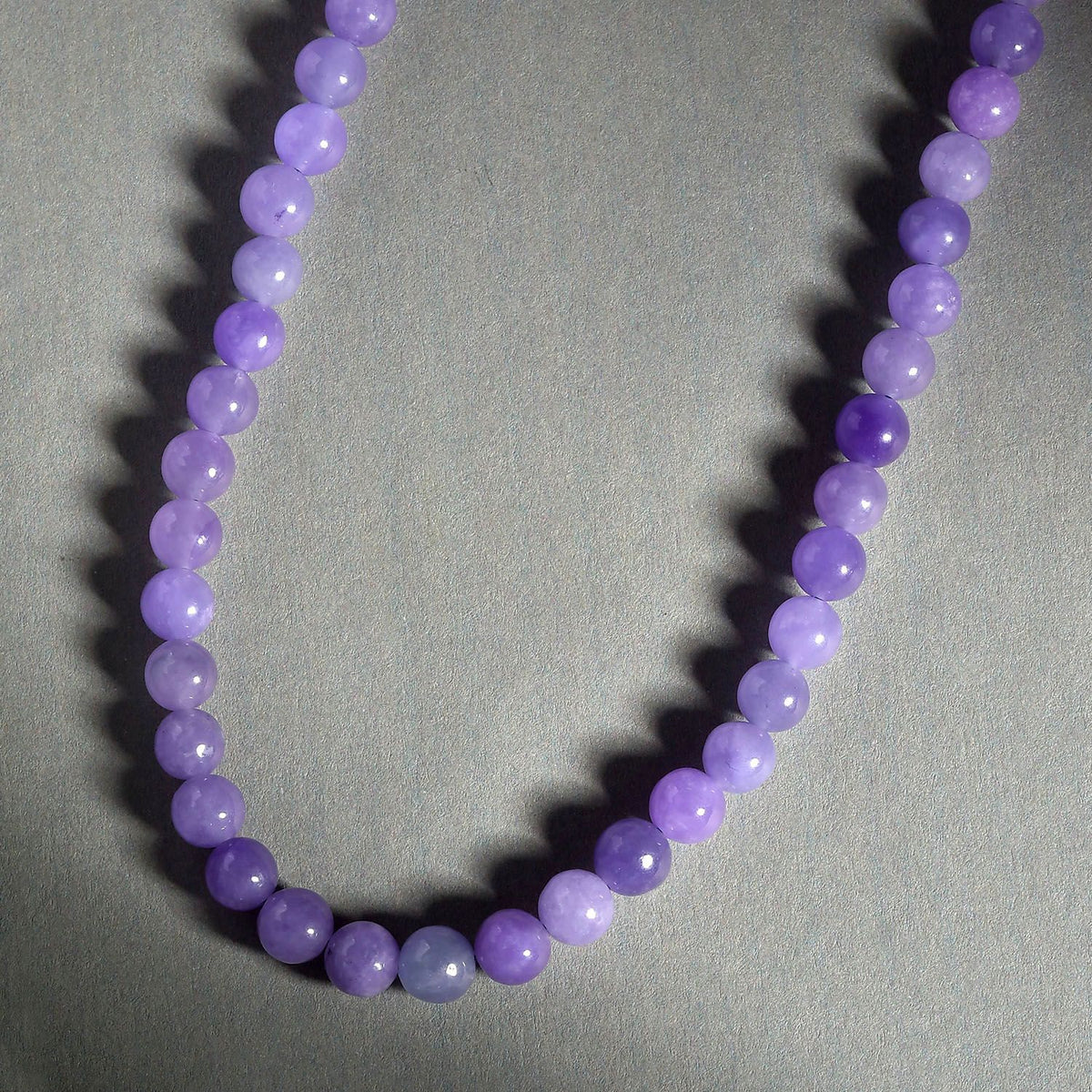 Lila Jade Halskette, ca. 50 cm, 925 Silber rhodiniert ca. 158,98 ct