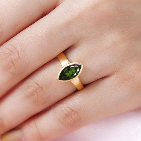 Natürlicher Chromdiopsid Ring 925 Silber vergoldet ca. 1.82 ct