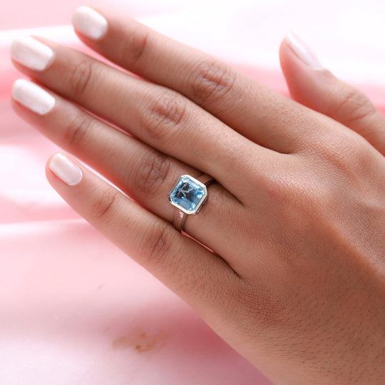 Himmelblauer Topas Ring, 925 Silber platiniert ca. 4.35 ct